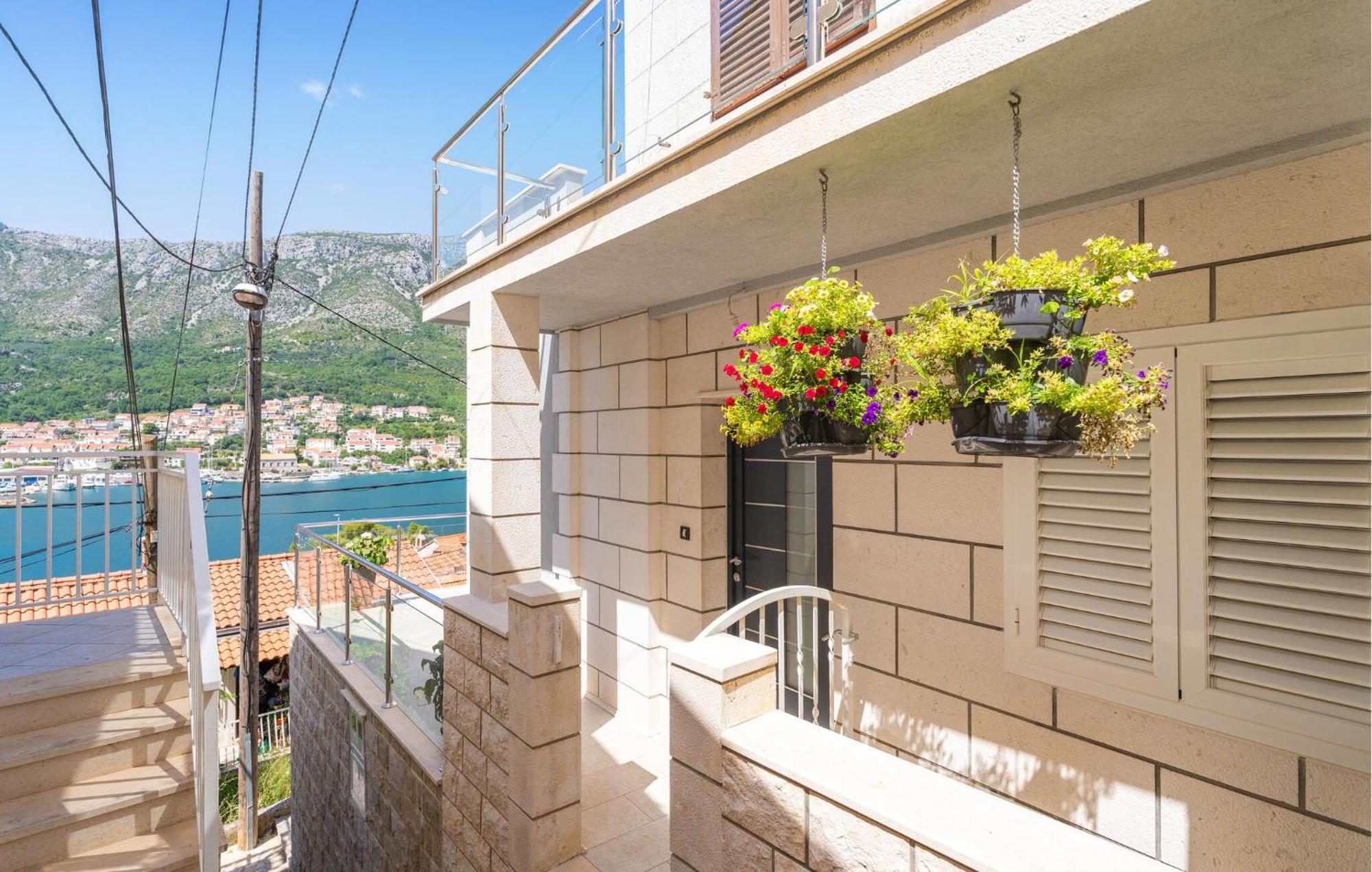 Amazing In Sustjepan With Wifi Apartamento *